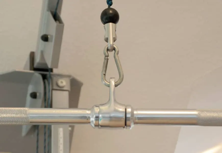 Moderne Praxisausstattung im Behandlungs- und Trainingsbereich